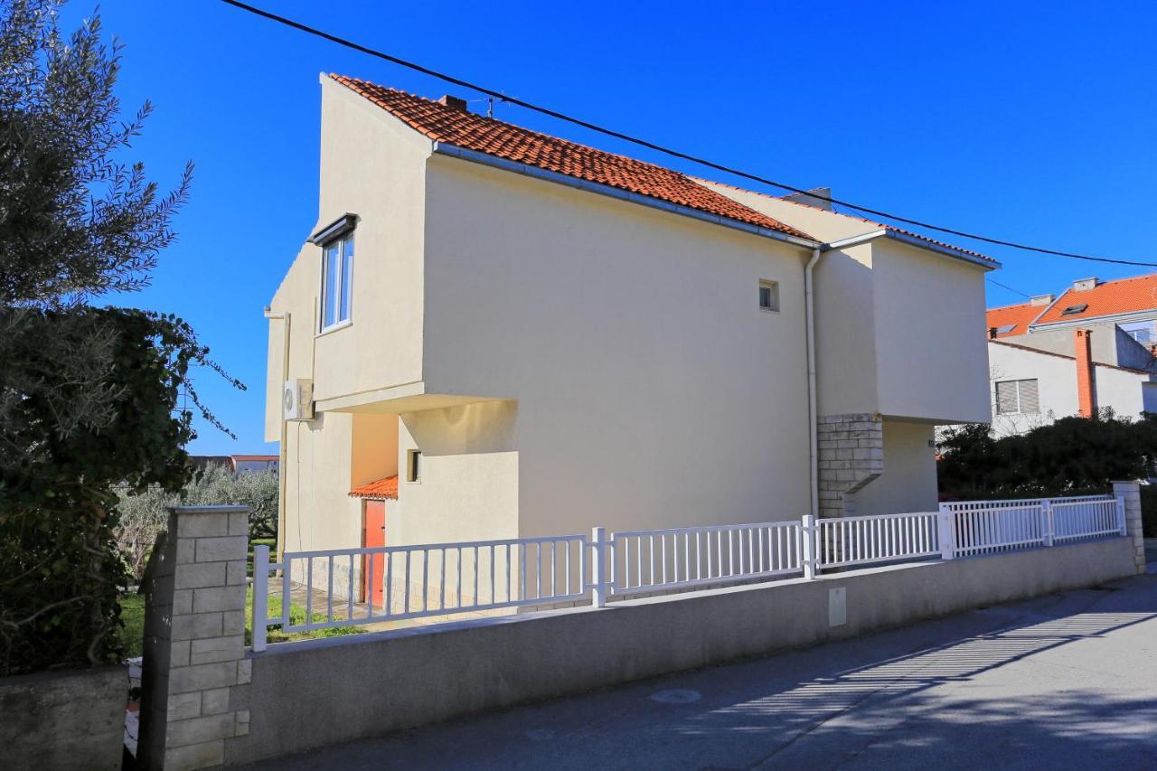 Apartments With A Parking Space Kastel Gomilica, Kastela - 19248 Esterno foto