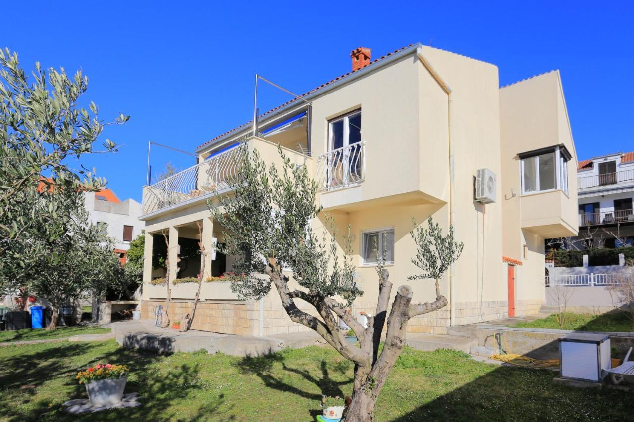 Apartments With A Parking Space Kastel Gomilica, Kastela - 19248 Esterno foto